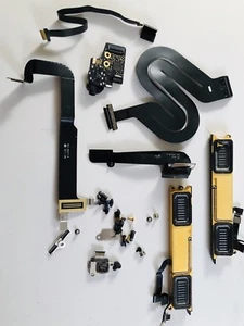 usb c Flex Cables Speakers Screws Insides for Apple MacBook Retina 12 2016 - Picture 1 of 2