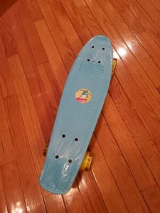 Skateboard 22 -Inch blue new sealed package,for Kids. - Picture 1 of 7