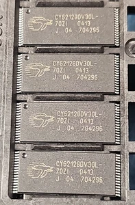 QTY 4 CY62128DV30L-70ZI TSOP-32 1 Mb (128K x 8) Static RAM FREE SHIPPING - Picture 1 of 1