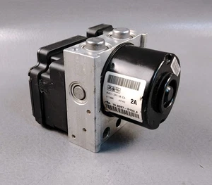 MAZDA 3 ABS ANTI BRAKE LOCK ACTUATOR MODULE WITHOUT STABILITY 8V61 2M110 EA - Bild 1 von 17