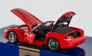 2003 Dodge Viper SRT-10 red Collector Club Exclusive Edition in 1:24 scale - Picture 1 of 2