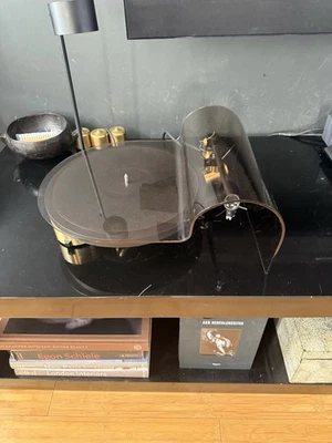 KUZMA STABI S TURNTABLE - Image 1 of 4