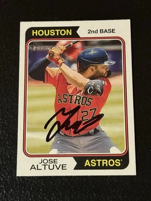 SIGNED 2023 Topps Heritage José Altuve #461 Short Print SP Houston Astros - Image 1 of 2