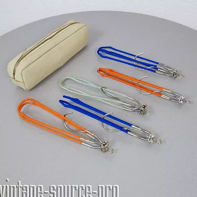5 alte Reise Kleiderbügel Klapp Hosen Bügel in Stofftasche mid Century 50er J. - Bild 1 von 4