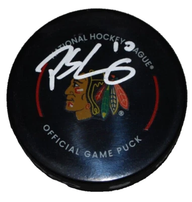 PATRICK SHARP signed (CHICAGO BLACKHAWKS) official game puck BECKETT BAS BM39131 - Image 1 of 2