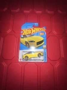 2022 Hot WHEELS 124/250 NISSAN Z PROTO 5/10 - Picture 1 of 2