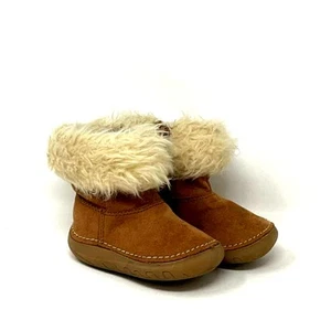 Botas marrones genuinas para niños de OshKosh para bebés/bebés niñas talla 3 - Imagen 1 de 10