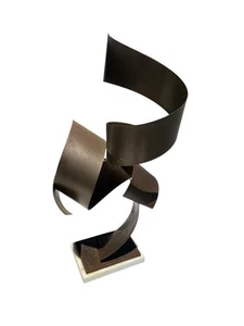 Vintage Henley Metal Ribbon Sculpture on Marble Base. Some rusting. 14x9x24in - Picture 1 of 11