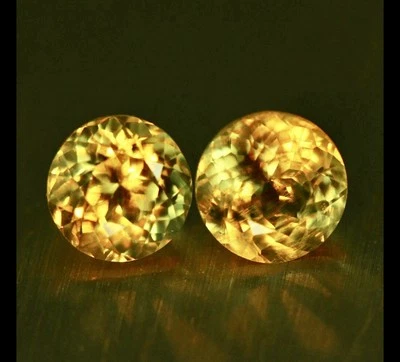 1.92CT World Rarest 100% Natural Color change Diaspore-loose gemstone - Image 1 of 2