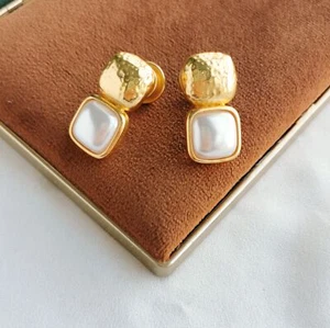 Julie Vos Gold Catalina Pearl Earrings - Picture 1 of 4