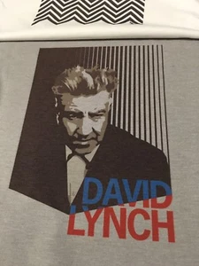 Camiseta David Lynch Retrato - Inspirada en Twin Peaks Director Tee por Rev-Level - Imagen 1 de 3