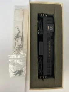 Bachmann Spectrum HO Scale 8809 PRR FM Trainmaster Diesel Loco - Picture 1 of 9