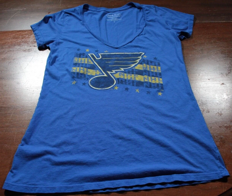 St. Louis Blues Women's L T-Shirt V-Neck NHL Hockey Shirt - Image 1 of 4
