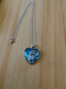 Kette mit Glasherzanhänger weiße Tiger No:7 - Bild 1 von 4