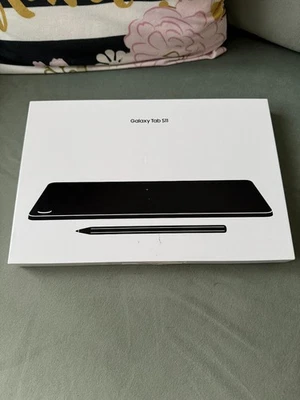 Samsung Galaxy Tab S11 Wifi | 128GB | 12GB RAM | Silver | Brand New & Sealed - Image 1 of 3