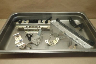 2017 KAWASAKI CONCOURS 14 MISC BRACKET HARDWARE Foto 1 de 4