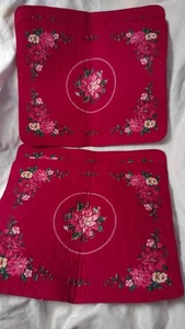 4 Cranston VIP Red Poinsettia Christmas Placemats Cotton Fabric 16 x 13 - Picture 1 of 3