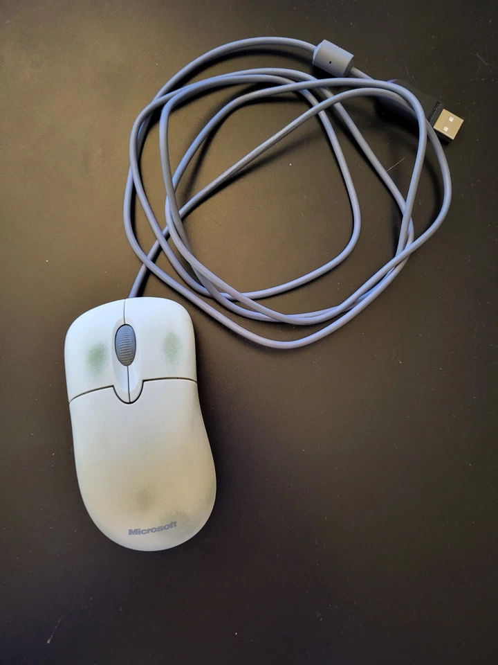 Microsoft USB Optical Wired Gaming Mouse used - Image 1 of 1