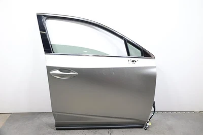 Lexus NX300 2019-2021 montaje de puerta del lado del pasajero delantero derecho OEM plateado_1J7 Foto 1 de 4
