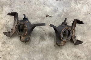 Jeep CJ Dana 30 Disc Brake Steering Knuckles Caliper Brackets 76-86 HIGH STEER - Picture 1 of 4