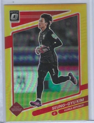 SEUNG-GYU KIM 2021-22 PANINI DONRUSS OPTIC GOLD HOLO PRIZM #D 09/10 - Image 1 of 2