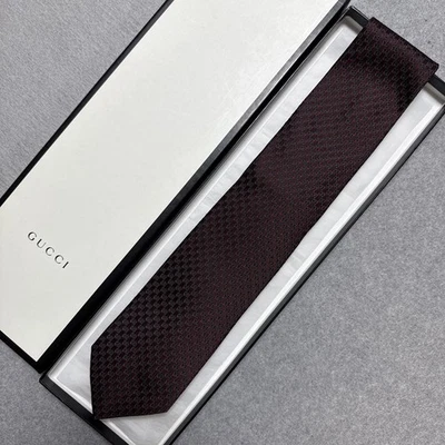 古驰丝绸领带红色黑色 GG 微图案 8 厘米宽二手 — 第 1/4 张图片