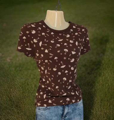 Ribbed Short Sleeve Top Magic Mushroom Print Junior’s Sz Medium (7-9) Brown Tee - Image 1 of 4
