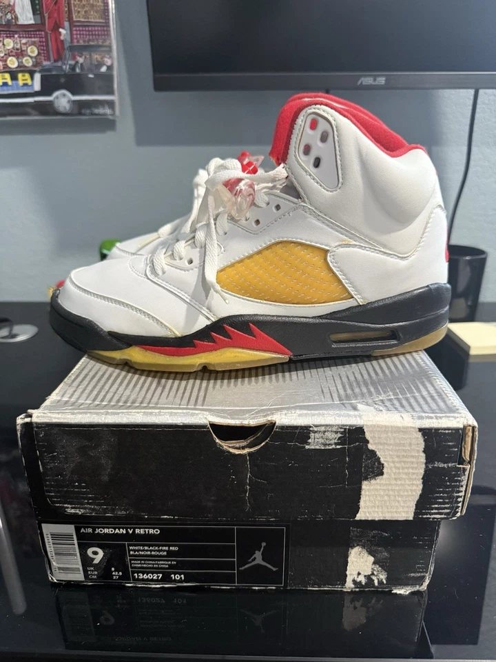 Talla 9 - Air Jordan 5 Retro 2000 Blanco Rojo Fuego Foto 1 de 4