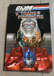 G.I. Joe vs. the Transfomers Vol. 1 (2004) ~ (comic de bolsillo comercial) novela - Imagen 1 de 6