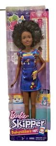 Barbie Skipper Doll Babysitter Inc 2017 Nikki Coffee Doll NUEVA FHY91 - Imagen 1 de 4