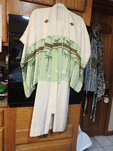 Kimono giapponese donna vintage - avorio e verde con cintura obi macchiata così com'è. - Foto 1 di 15
