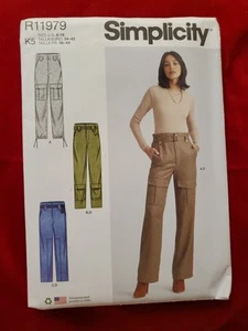 Pantalones de bolsillo cargo Simplicity para damas patrón R11979 talla 8-16 envío gratuito - Imagen 1 de 2