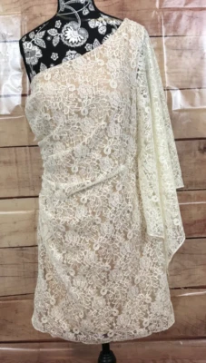 Vestido de festa Hailey Logan por Adrianna Papell feminino 9-10 renda branca um ombro - Imagem 1 de 4