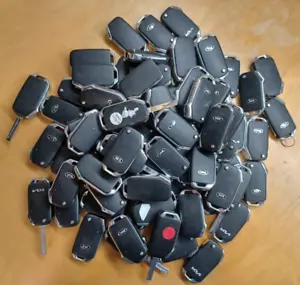 80X ASSORTED GENUINE OEM KIA FLIP KEY REMOTES ALL WHOLE / UNTESTED / SAME STYLE - Picture 1 of 1