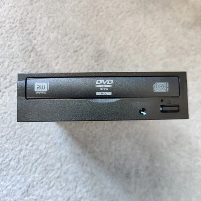 Lite-On iHAS124-14 FU SATA CD DVD-R/RW with cable and screws - Image 1 of 4