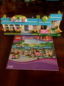 LEGO FRIENDS: Heartlake Vet (3188) W/INSTRUCTIONAL MANUAL 100% COMPLETE