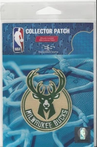 Paquete de camiseta con logotipo de la NBA con parche primario de los Milwaukee Bucks de 2 1/2"" x 3 - Imagen 1 de 1