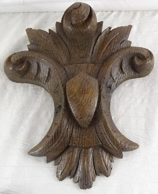 Antiguo frontón medallón ornamentado con ménsula recuperada de madera de roble tallada Foto 1 de 4