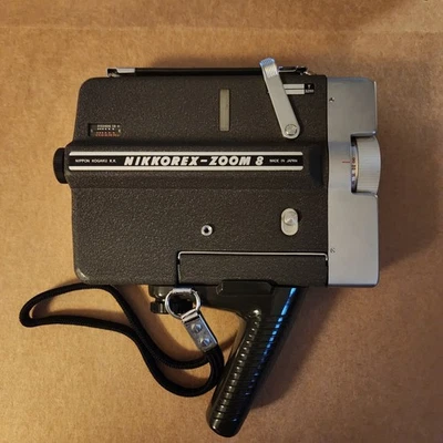 Cámara Nippon Kogaku Nikon Super 8 de colección de los años 50 sin probar Foto 1 de 4