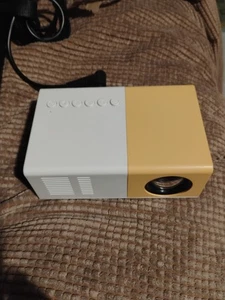 HDMI Projector Lot Both Work - Picture 1 of 6