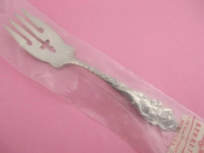 Tenedor de ensalada de plata esterlina REED & BARTON AMOR DESARMADO como nuevo en envoltorio Foto 1 de 4