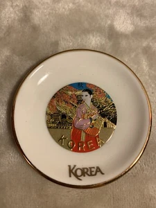 Mini Decorative Magnet Plate Korea Scene 3 Inch Diameter Souvenir - Picture 1 of 4