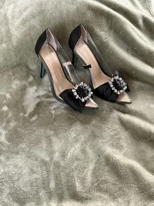 Betsey Johnson Moxie schwarze Schleife mit Verzierungen Größe 9,5 - Bild 1 von 4