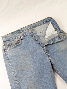 Vintage Levis 501 Jeans Etikett 33x32 (passt 32x32) hellblau Waschung Button Fly 90er USA - Bild 1 von 11