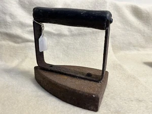Gorgeous vintage Flat Iron from Chile Iquique - Picture 1 of 3
