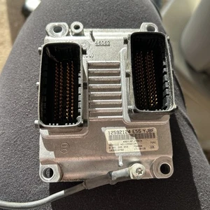 2005 Cadillac CTS 3.6L Engine Computer Module ECM ECU 12592124 - Picture 1 of 3