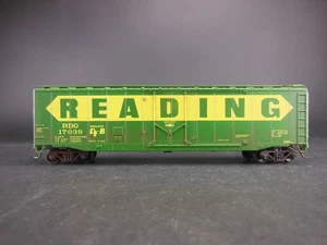 HO SCALE WEATHRED RDG 17039 READING 50' BOX CAR - Picture 1 of 4