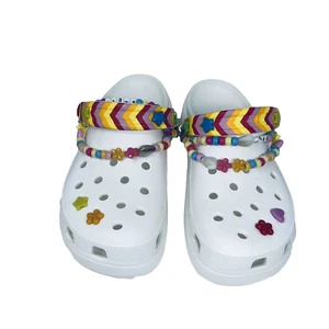 Zuecos de plataforma Crocs Classic Festival Vibes para mujer talla 11 NUEVOS edición especial - Imagen 1 de 13