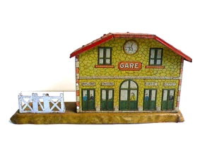 TRAINS CR ÉCHELLE "O" GARE TÔLE 31x15cm ÉTAT DE JEU ANNÉES 30/40 - Imagen 1 de 8
