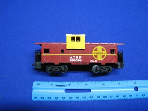 HO Scale Bachmann Santa Fe Wide Vision Caboose - Freight Train - Picture 1 of 4